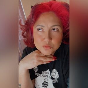 Meet your Posher, Crystal